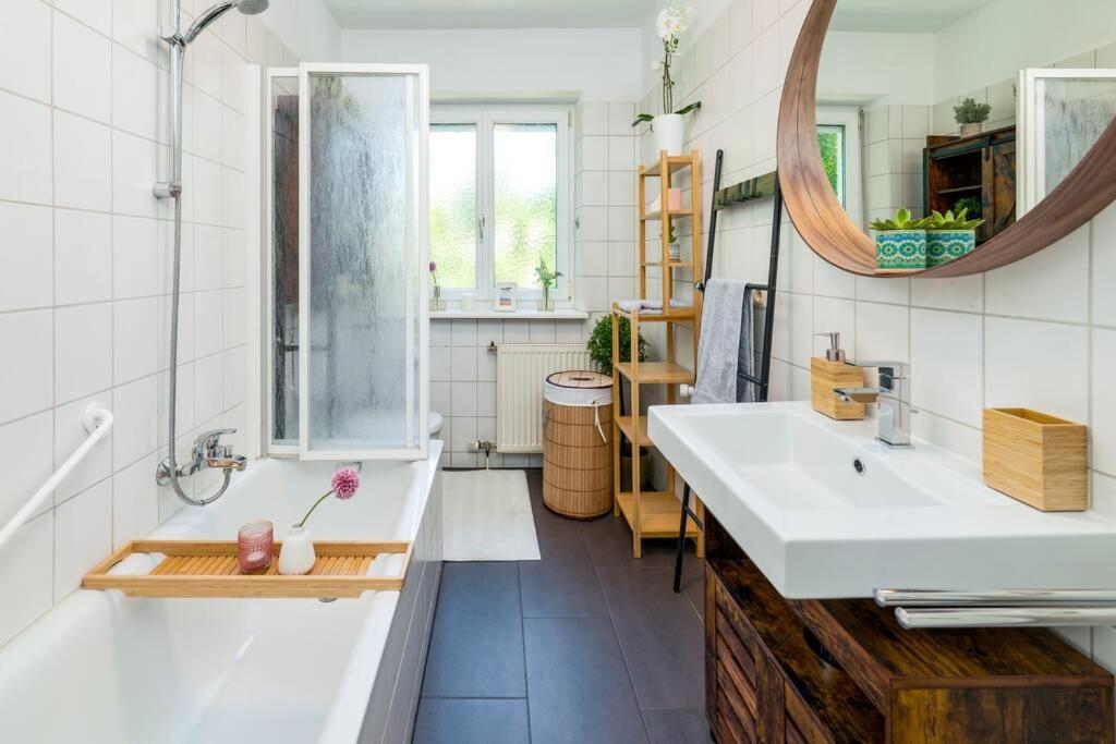 Eg Rechts -Wunderschone 80M² Grosse 3-Zimmer City Wohnung Nahe Salzburg Фрайлассинг Экстерьер фото